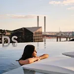 Melbourne Marriott Hotel Docklands