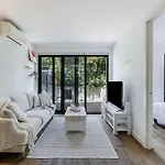 Hidden Gem In Mckinnon Apartment By Ready Set Host