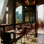 Melbourne Place