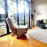 Two Five Zero Richmond Four Bedroom Cityviews Lockup Garage