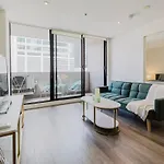 Urban Elegance In The Heart Of Melbourne