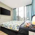 Luxe Southbank Retreat Free Car Park, Pool, Sauna
