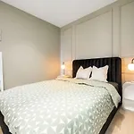 Luxe Southbank Retreat Free Car Park, Pool, Sauna