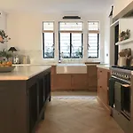 A Nomadic Abode, Boutique Bolthole, Armadale