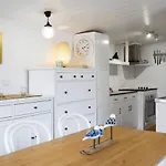 Country Cottage In Brunswick