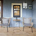 Country Cottage In Brunswick
