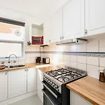 Gorgeous Relaxed Beach Unit