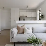Charming 1 Bed In Fitzroy North