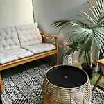 Lux Central Cbd Apartment - Free Tram Zone