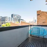 Melbourne- Balcony Suite With Skylineviews #Ausgp #F1