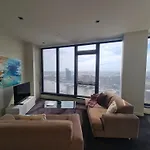 Premium 2-Bedroom Apartment With Harbour Views