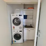 Premium 2-Bedroom Apartment With Harbour Views