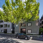 Wow Apartment On Queensberry