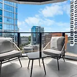 The Oasis - Brand New 2Bedroom Apt With Parking, Heated Pool And Gym