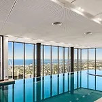 Prima Pearl Tower - Three Bedroom Casino Flames View