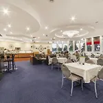 Ciloms Airport Lodge