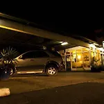 Parkville Motel