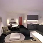 Central Sky Lounge Apartment Hotel