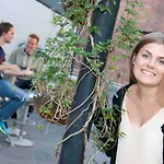 Greenhouse Backpackers Melbourne