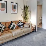 Southbank Tower Apartments