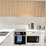Breathtaking View Apartment With Gym & Sauna