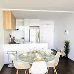Breathtaking View Apartment With Gym & Sauna