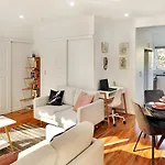 Glen Iris, Quiet Boutique 2 Bedroom Netflix, Wifi, Parking, Free Wine