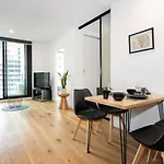 Midtown Apartment Melbourne