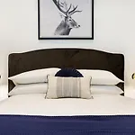 Stylish 2-Bed Apartment Near Southbank Restaurants