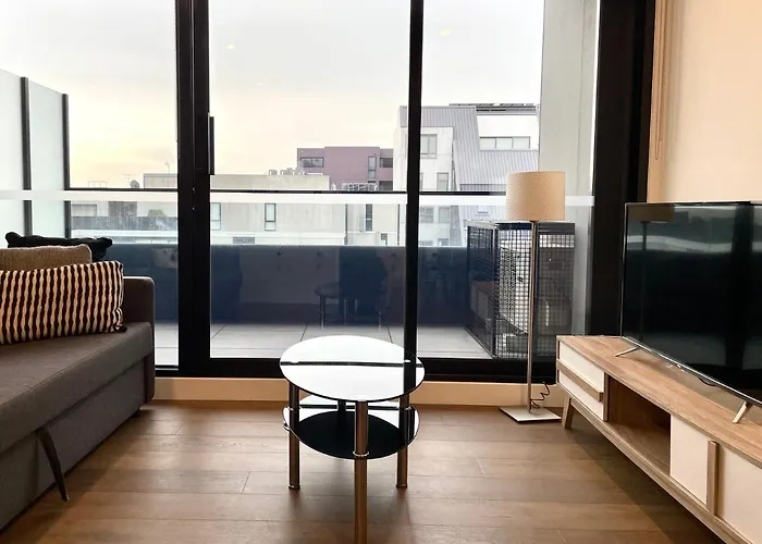 Readyset Apartments At Marque