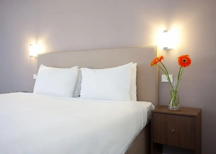 Easystay Studio Apartments