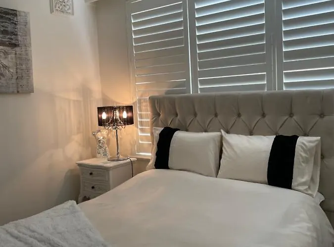 Parkville Apartment