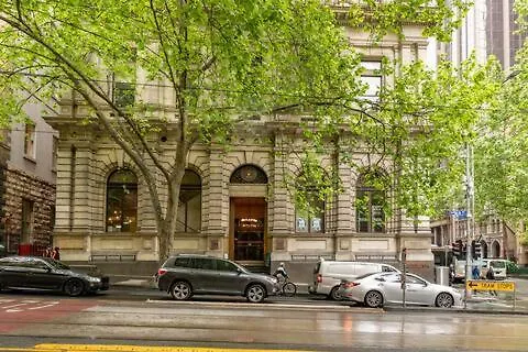 Roma Studio Apartment In Collins Street