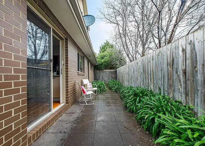 East Brighton Townhouse By Ready Set Host