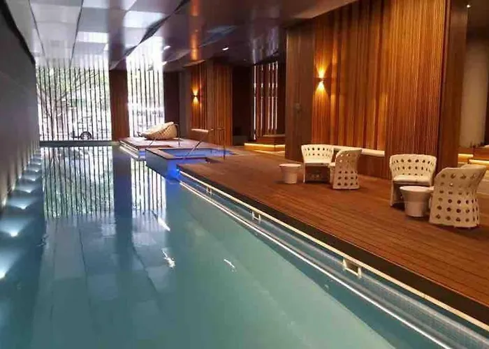 Melbourne Getaway 2Bdrm Parking Pool & Spa