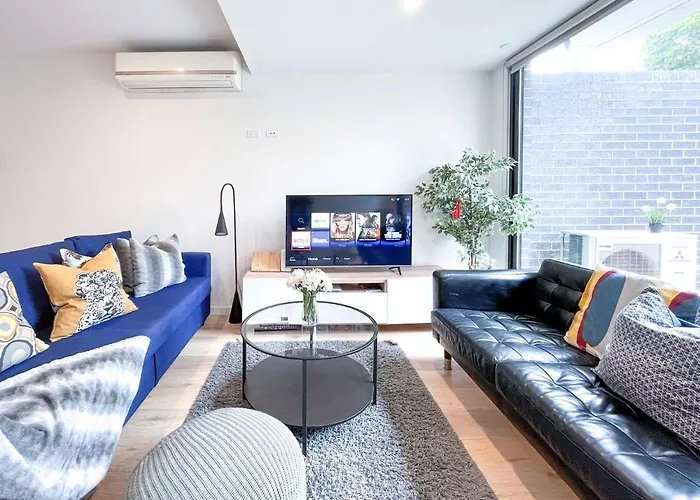 Pride Bentleigh Apartment With Private Garden