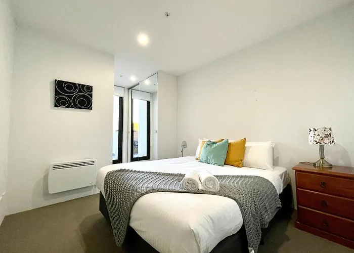 Readyset Apartment At Charman
