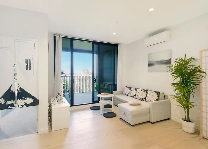 Rest Collection One Bedroom Apartment With Study