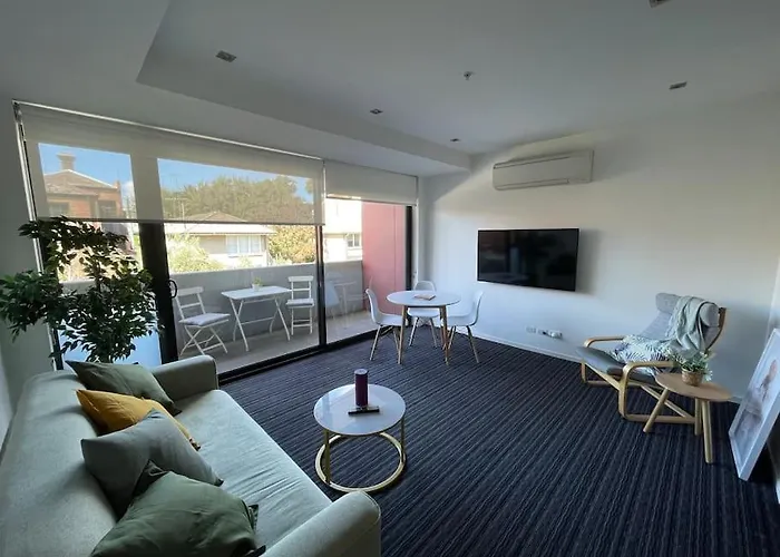 St. Kilda Beach Apartment