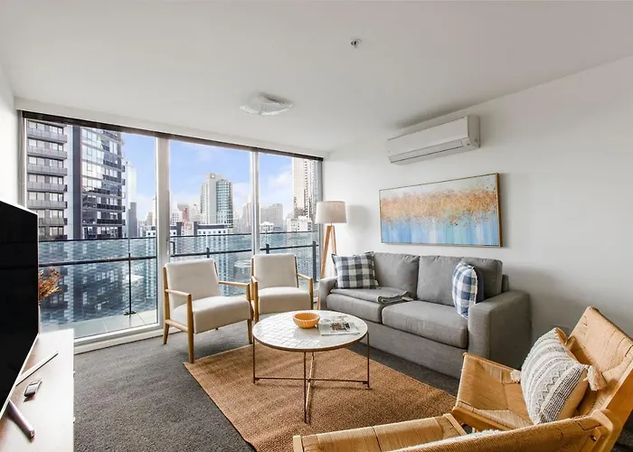 Elevated Elegance - Your Stylish Urban Sanctuary