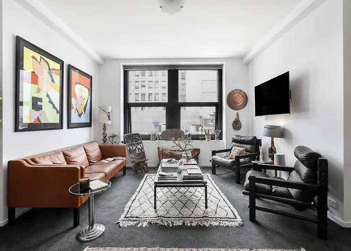 \'Eclectic On Degraves St\' A High-End Heritage Abode