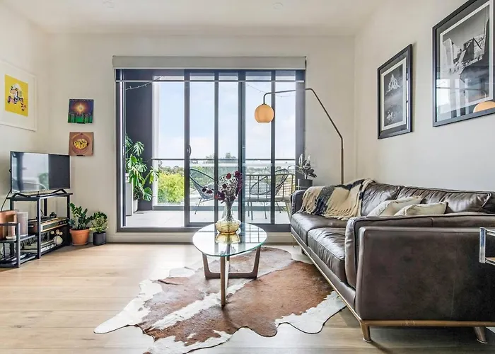 The Urban Sanctuary - Enviable Lifestyle On Lygon