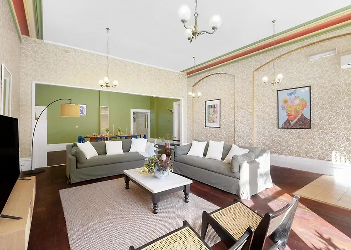 Residence - White House Fitzroy