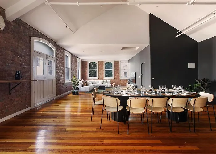 Warburton\'S Loft
