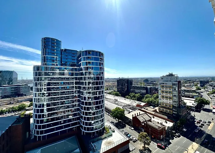 Melbourne Magic On Spencer: Stylish City Living