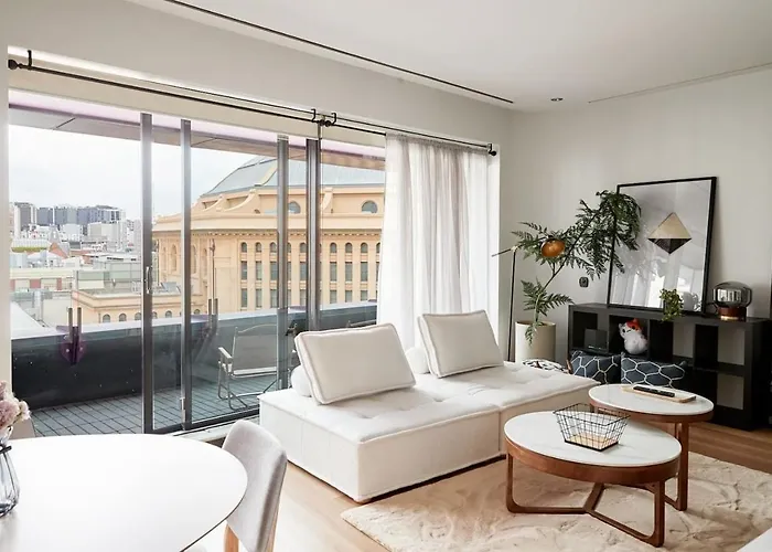 Urban Artistry Loft - A Haven Above The Bustle
