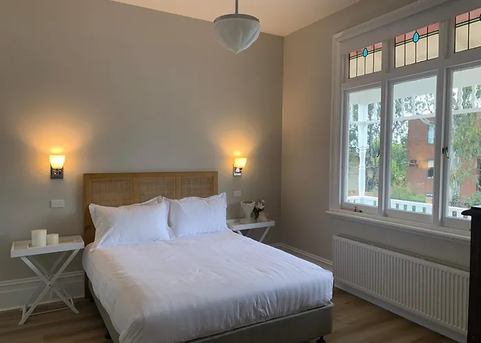 Rodonia - Cottage In Kew