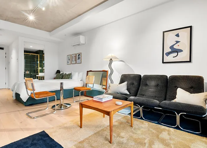 Mid-Century Modern Hideaway