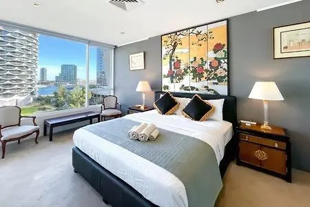 Luxury 4B Docklands Penthouse Water City Views