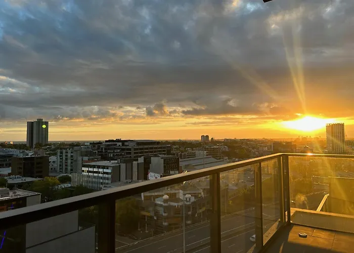 New Chic Stature Southbank 2 Bd